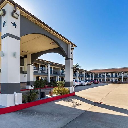 Americas Best Value Inn Houston Heights At I-45 Exterior photo